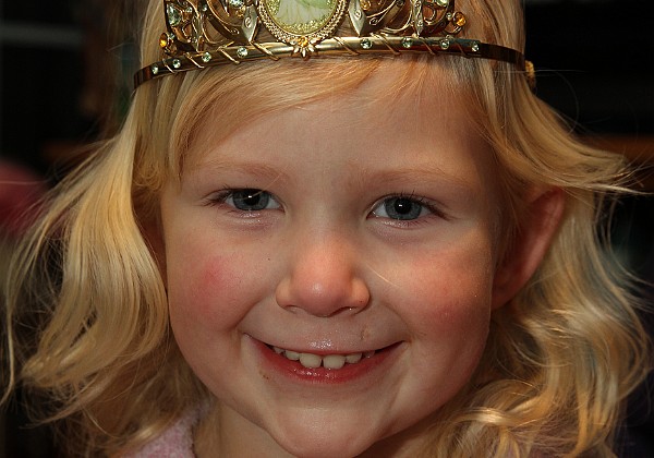 Tannis, CJ, Jennifer and Alia 2013 2014 Birthdays Tannis, CJ, Jennifer and Alia 2013 2014 Birthdays